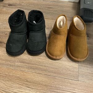 UGG Kids Black and Tan Slippers